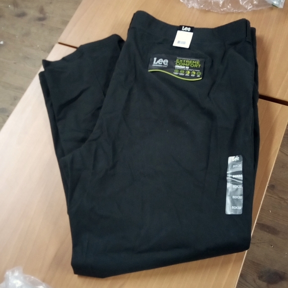 lee extreme comfort straight fit pants